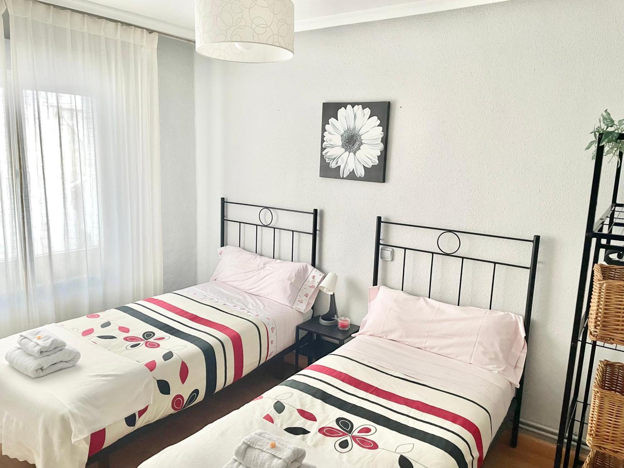 Apartamento San Lazaro. Oviedo Bagian luar foto