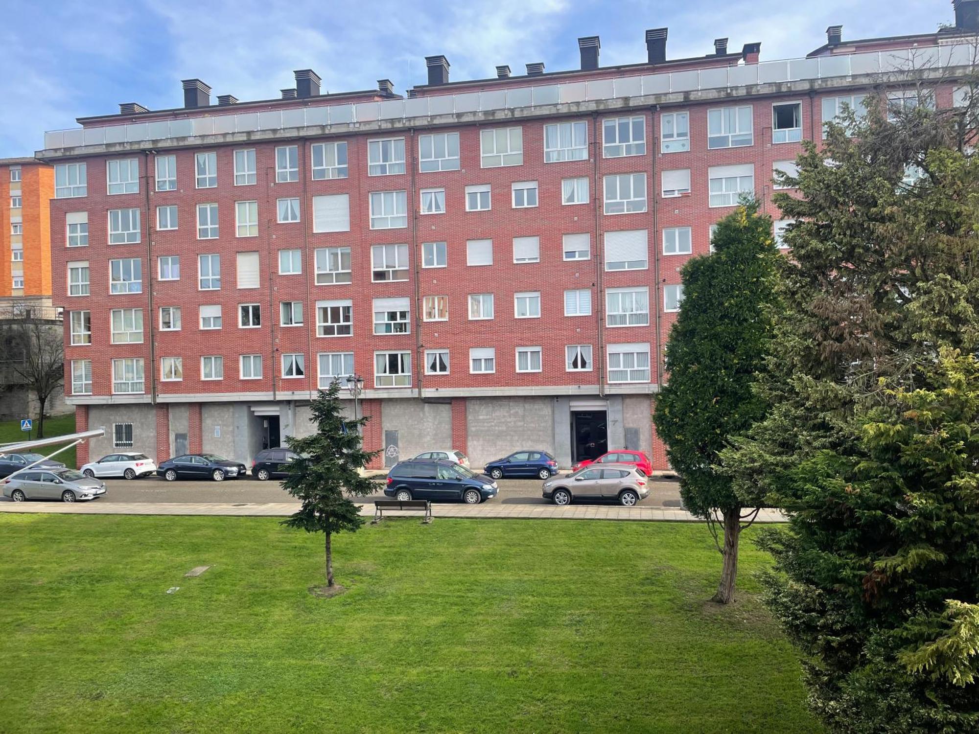 Apartamento San Lazaro. Oviedo Bagian luar foto