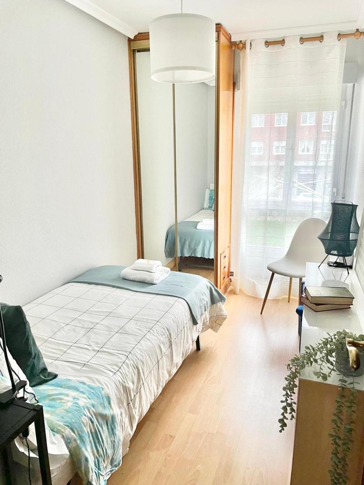 Apartamento San Lazaro. Oviedo Bagian luar foto