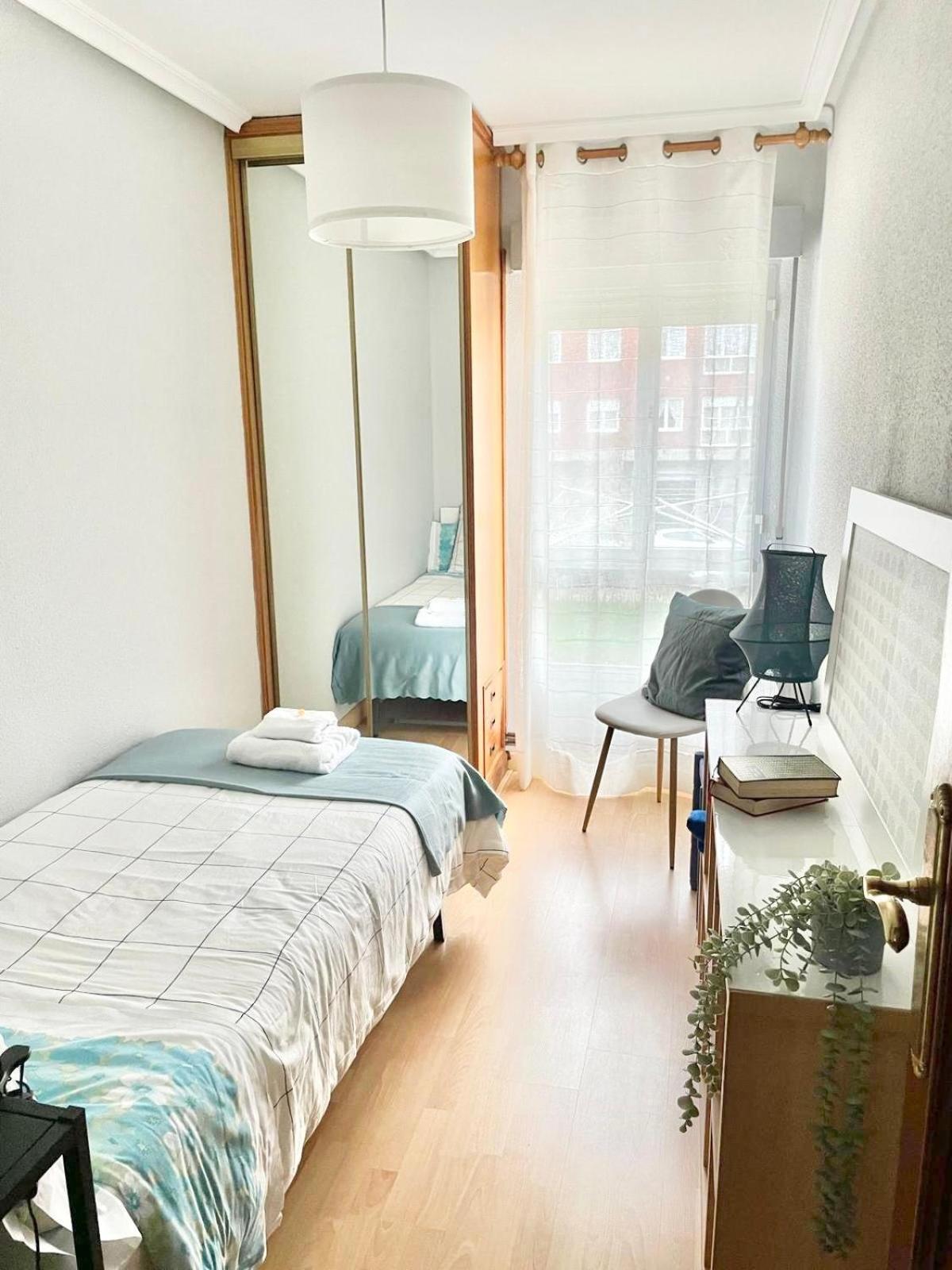 Apartamento San Lazaro. Oviedo Bagian luar foto